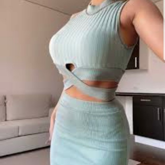 Nude Ribbed Knit Mock Neck Cut Out High Waist Skirt Two Piece Set - Picture 3 of 3